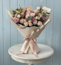 Букет цветов из:  Розы и Лизиантусы в Ясном Ставропольского края
