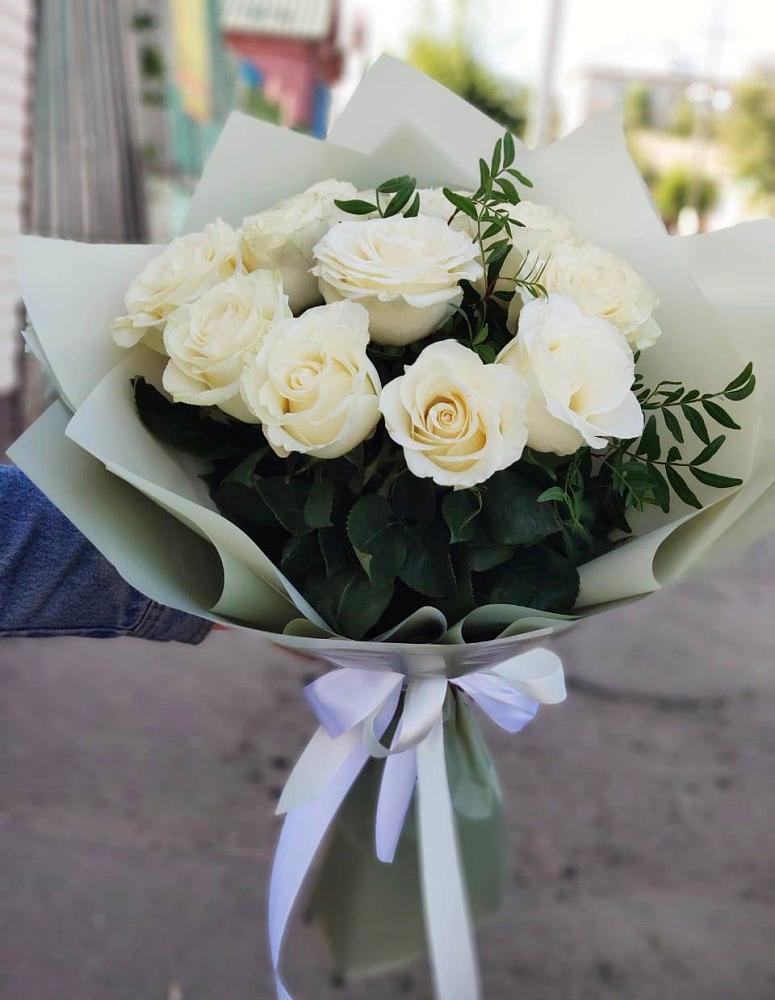 Букет Белые розы Проуд в Ясном Ставропольского края