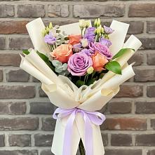 Букет цветов из:  Лизиантусы и Розы #REPLACE_PRED# Ясном Ставропольского края