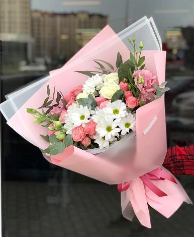 Букет цветов из: Розы, Лизиантусы и Хризантемы в Ясном Ставропольского края