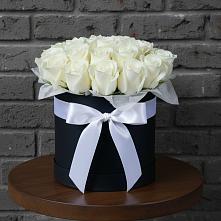 Цветочная композиция из Розы в шляпной коробке #REPLACE_PRED# Ясном Ставропольского края